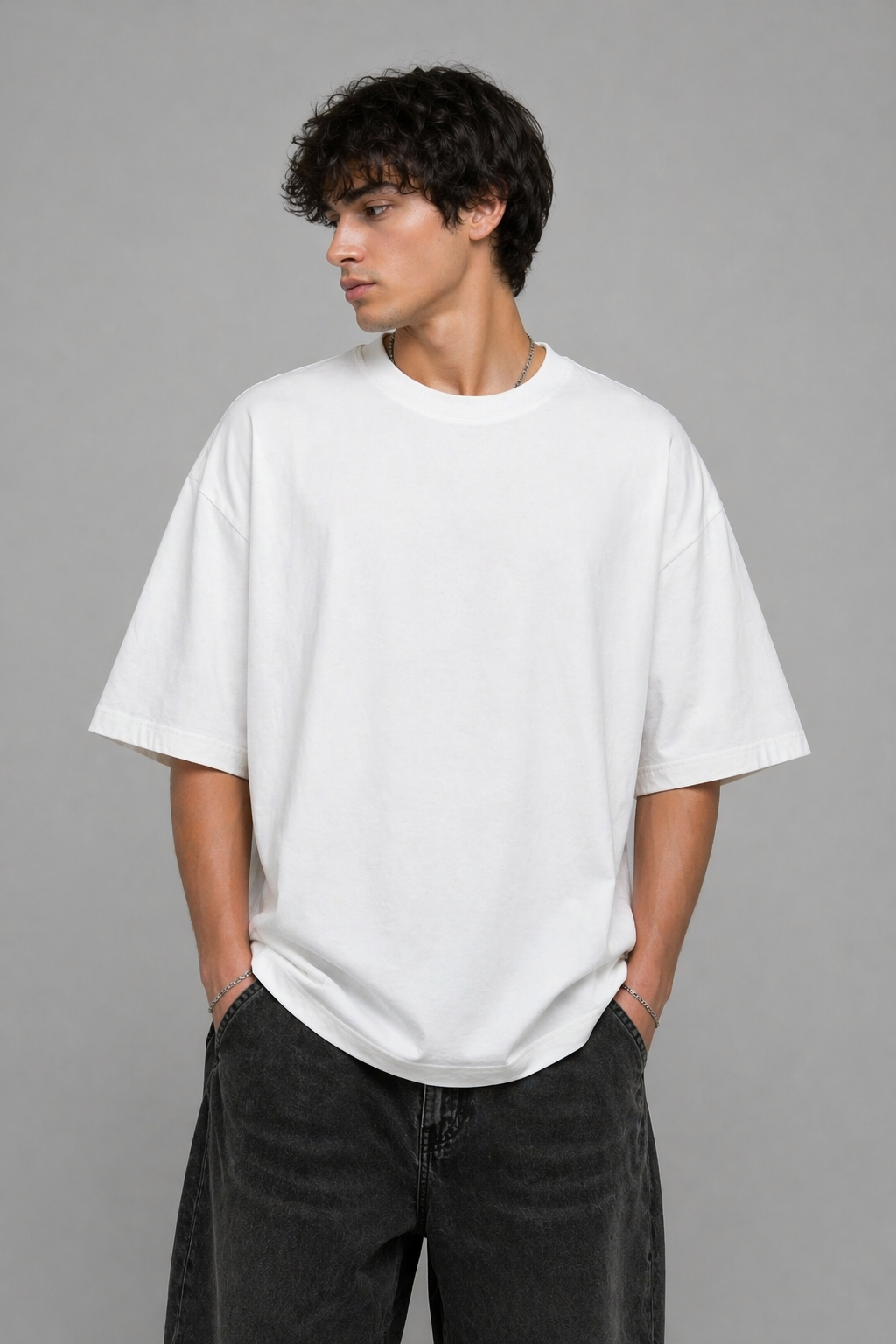 Age is no excuse Oversized T-shirt